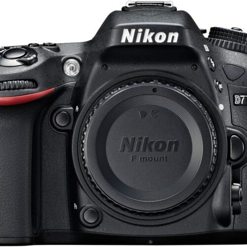 Nikon D7100 24.1 MP DX-Format CMOS Digital SLR with 18-140 VR Lens ( Open Box )