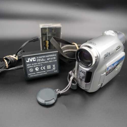 JVC GR-D350 AG Mini DV Digital Video Camera Camcorder 32x Optical Hyper Zoom